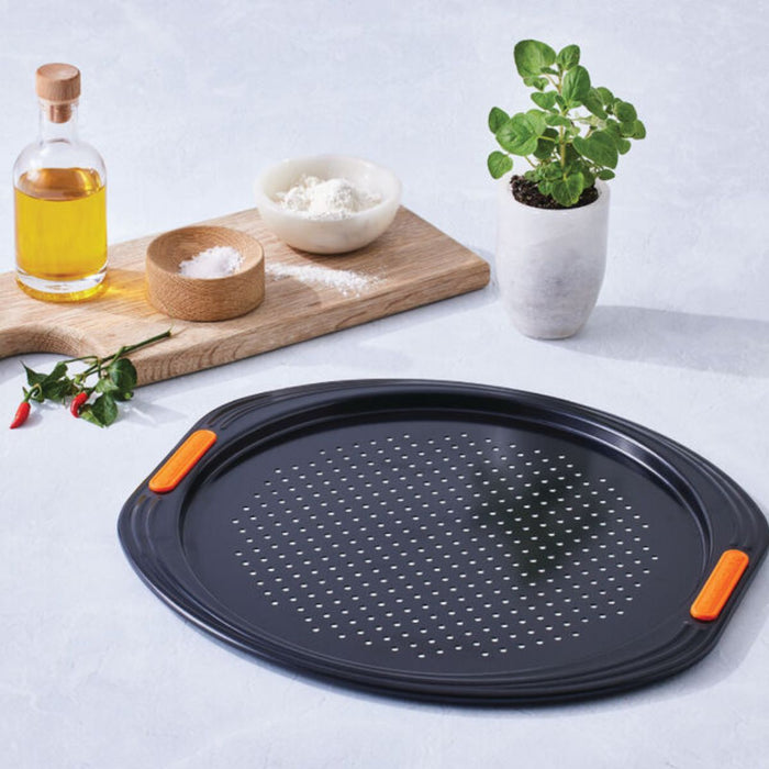 Le Creuset Toughened Non-Stick Coated Carbon Steel Pizza Tray - 33cm