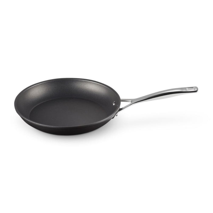 Le Creuset Toughened Non-Stick Shallow Omelette Pan - 20cm