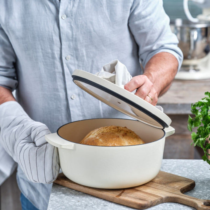 KitchenAid Covered Round Casserole 26cm/5.2L - 4 Colours