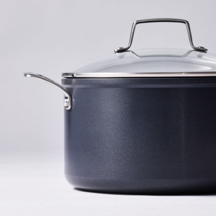 Le Creuset Essential Non-Stick Ceramic Saucepan with Lid - 20cm