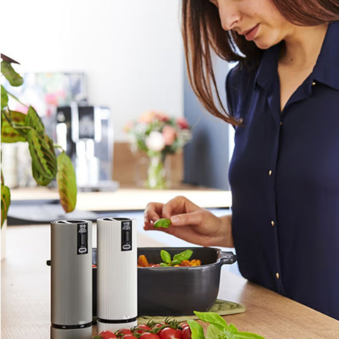 Peugeot Line Electric uSelect Pepper Mill - Carbon - 15cm