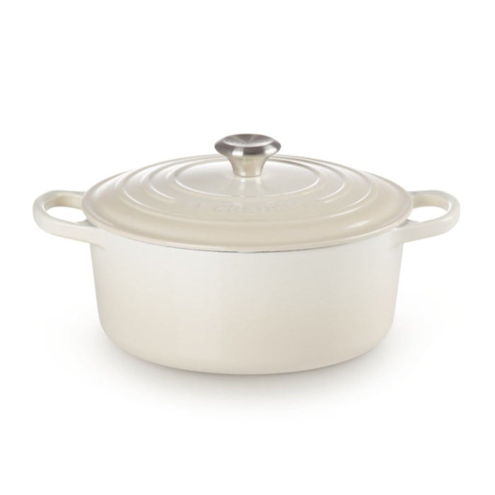 Le Creuset Signature Cast Iron Round Casserole - 26cm