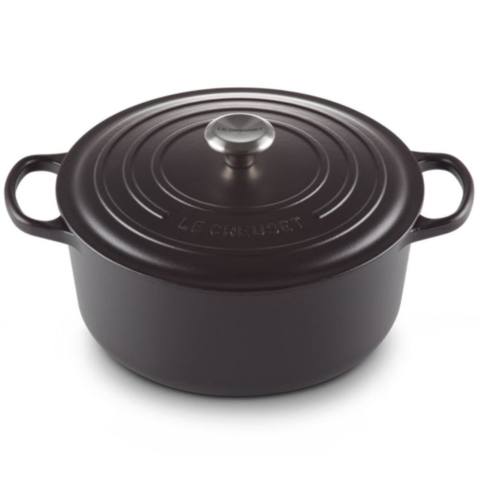Le Creuset Signature Cast Iron Round Casserole - 28cm