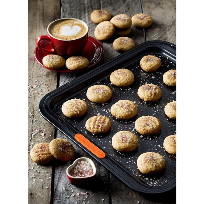 Le Creuset Toughened Non-Stick Rectangular Baking Sheet