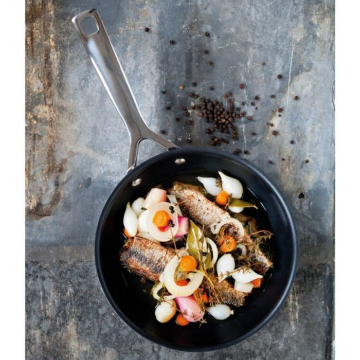 Le Creuset Classic 3 Ply Stainless Steel Non-Stick Fry Pan - 20cm